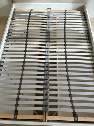 Cama con somier y 4 cajones