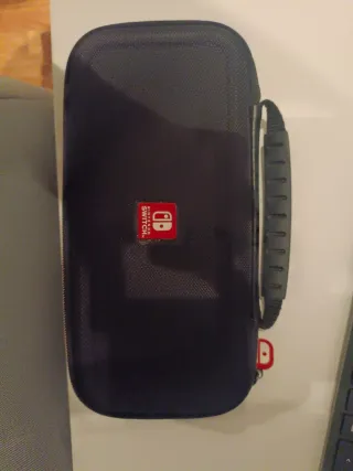 Funda Nintendo Switch Negra