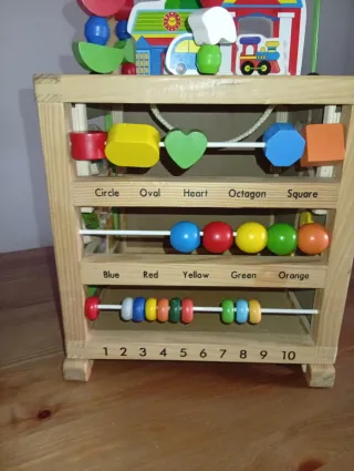 Juguete didáctico de madera