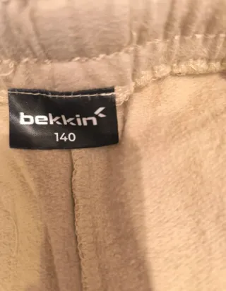 Pantalón chándal beige talla 10