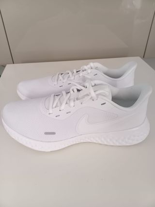 Zapatillas Nike Revolution 5 Talla 44 Blancas