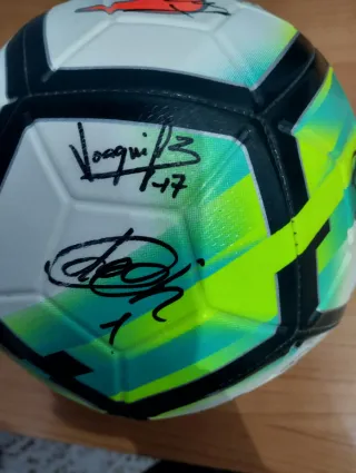 Pallone da calcio con firme