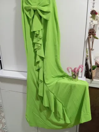 Espectacular vestido largo fiesta verde