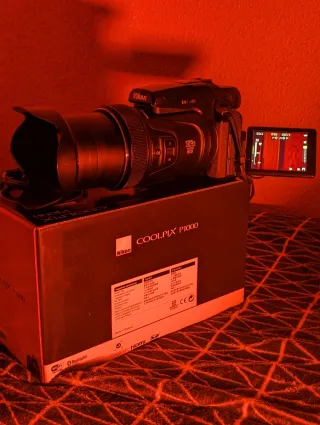 Nikon Coolpix P1000 Cámara con Caja