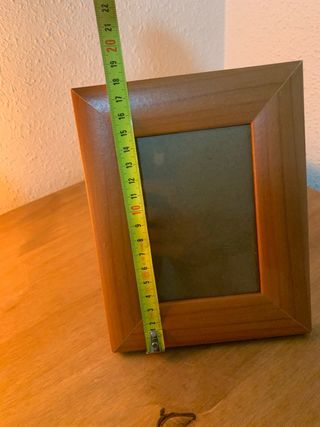 Marco de fotos de madera marrón