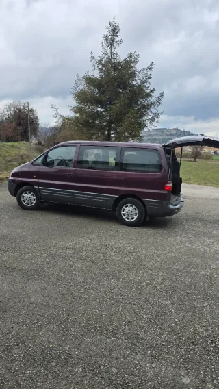 Hyundai H1 1998