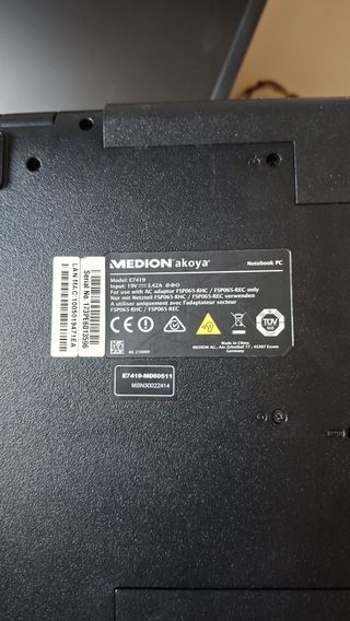 Portátil Medion Akoya E7419 17