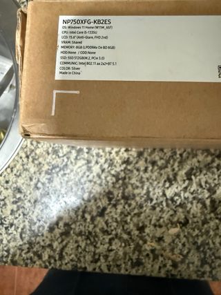 HP NP750XFG-KB2ES Plata