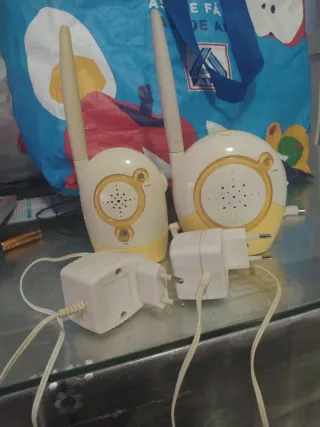 Vigilabebés con 2 unidades y adaptadores
