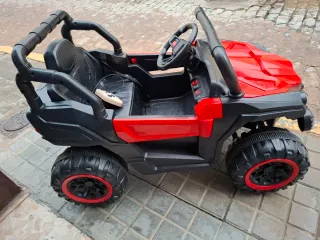 Coche de batería infantil rojo y negro