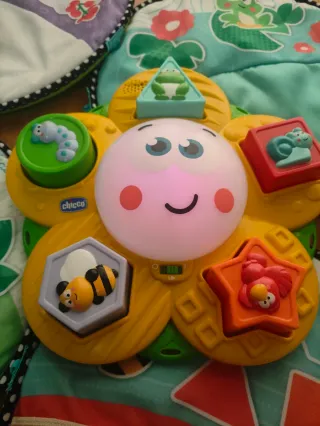 Tapete de actividades sensoriales para bebé