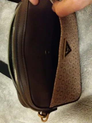 Bolso bandolera Guess sin usar