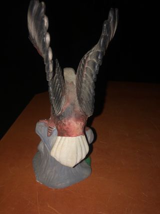 Lote 3 figuras: Águila, Chef, Conejos