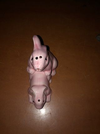 Lote 3 figuras: Águila, Chef, Conejos