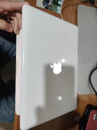 MacBook Blanco Unibody - Piezas o Reparar