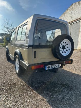 Suzuki Samurai 1990