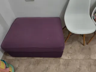 Reposapiés KIVIK morado