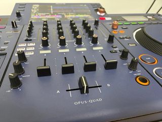 Pioneer DJ Opus Quad Equipo DJ All-in-One