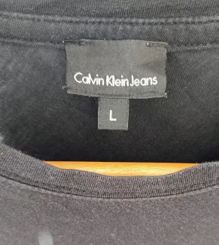 Camiseta Calvin Klein Jeans Negra