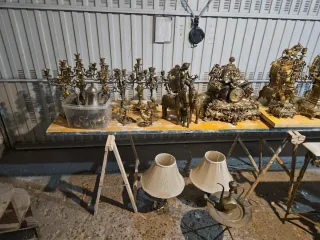 Lote Antigüedades Bronce unas 40 piezas