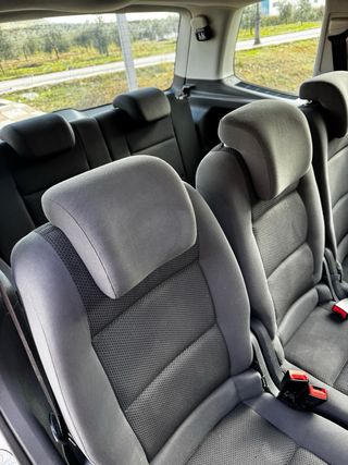 Volkswagen Touran 2012