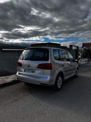 Volkswagen Touran 2012