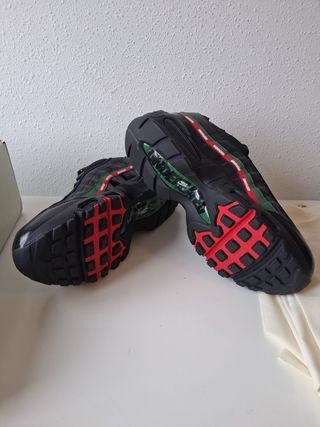 Nike Air Max 95 SP Undefeated Black