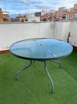 URGENTE Mesa redonda terraza cristal y metal