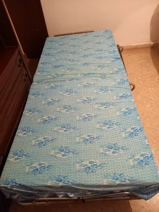 Mueble con cama empotrada de 80cm