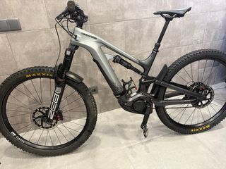 BICI ELÉCTRICA MORERRA NEO CARBÓN 2