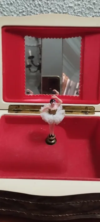 Joyero musical años 60/70 bailarina