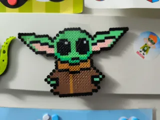 Figuras Hama Beads: Imanes, Llaveros y Decoración