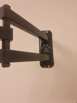 Samsung TV 32 FHD y Soporte Pared