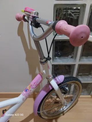 Bicicleta infantil rosa
