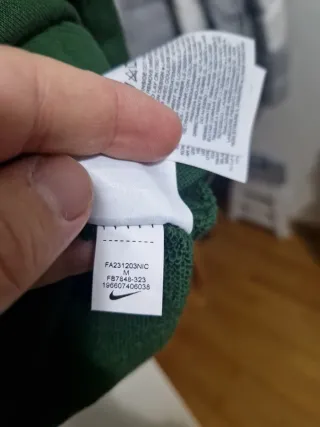 Sudadera Nike Verde y Negra