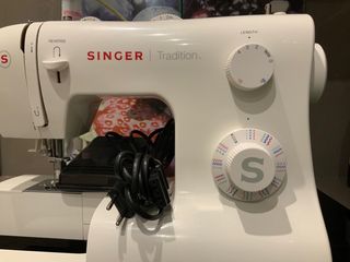 Máquina de coser Singer Tradition 2282