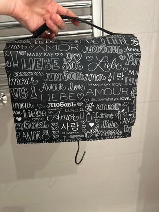 Neceser Mary Kay Negro y Rosa