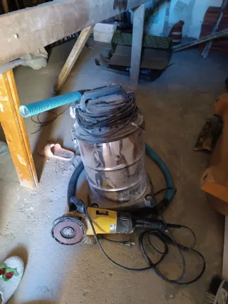 Lijadora y aspiradora industrial