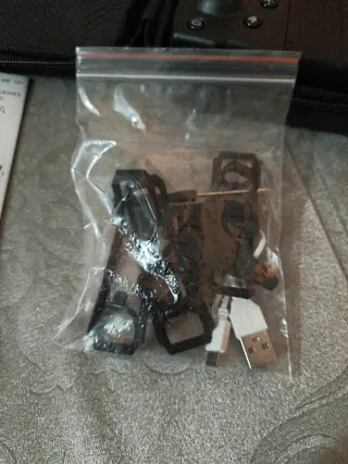 Dron Mini plegable con cámara gris