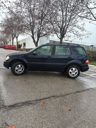 Mercedes-Benz Clase M ML 270 CDI 2003 AUTOMATICO