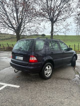Mercedes-Benz Clase M ML 270 CDI 2003 AUTOMATICO