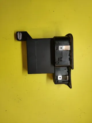 BOTONERA ELEVALUNAS ELECTRICOS ALFA 147