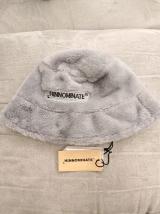 Cappello Hinnominate grigio