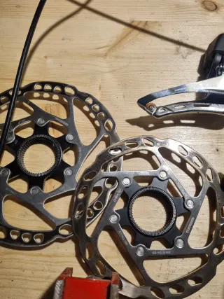 Gruppo Completo Shimano 105 Di2