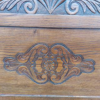 Mesita y cabeceros antiguos madera artesanal