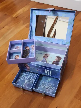 Caja Joyero Frozen II con contraseñs