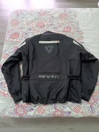 Chaqueta Revit Invierno Negra modelo Voltiac XXL