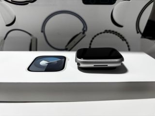 Apple Watch Series 9 GPS + Cellular 45mm Plata