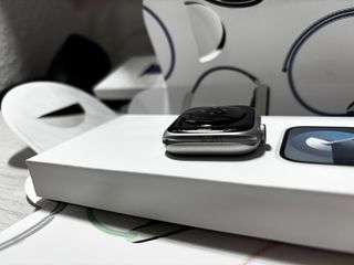 Apple Watch Series 9 GPS + Cellular 45mm Plata