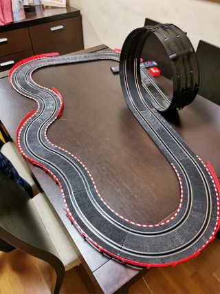 Scalextric Compact Max Speed 1:43